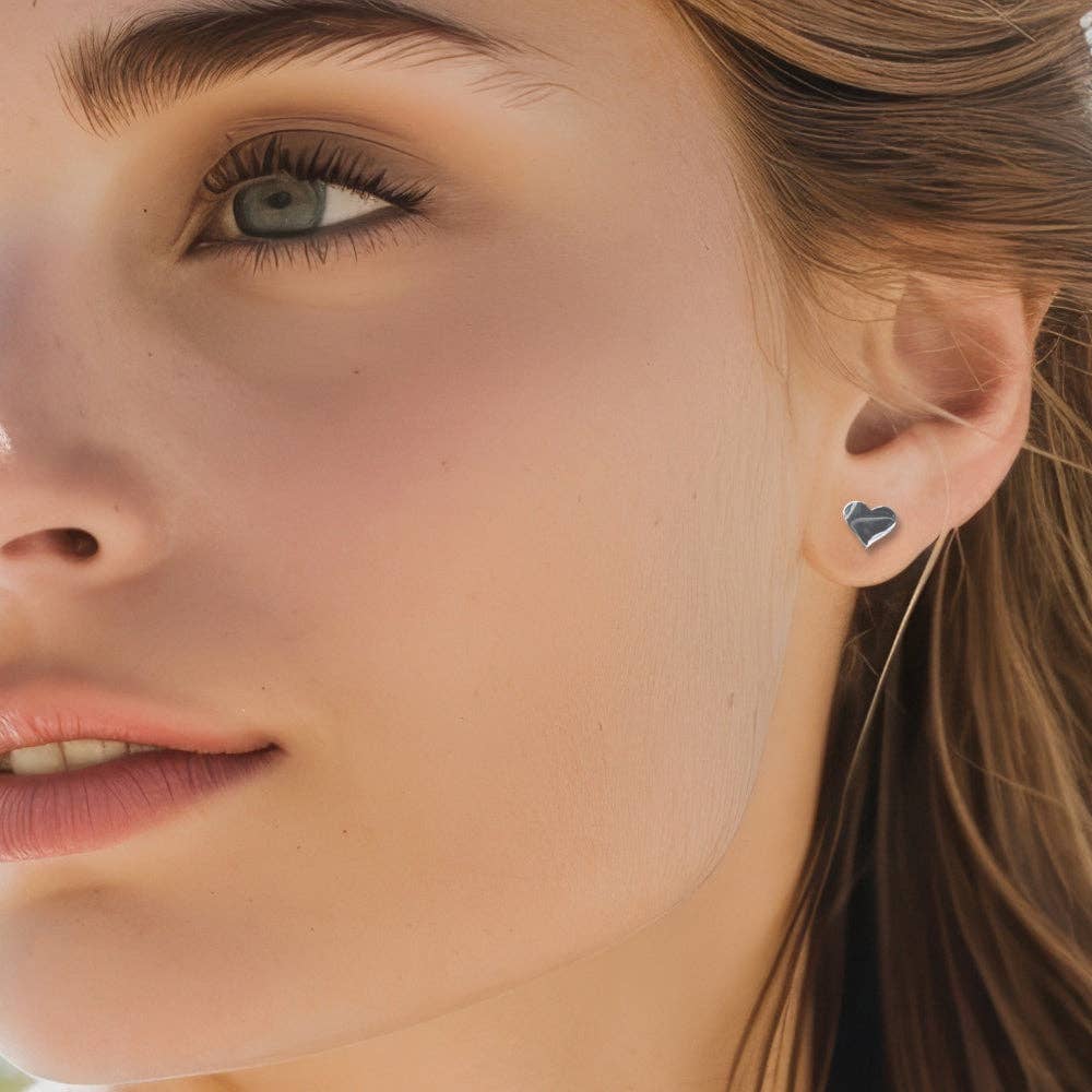 Aye Do Gifts - Wholesale Gift Box - Silver Heart Stud Earrings & Love You You're the Best Mini Gift Hamper1