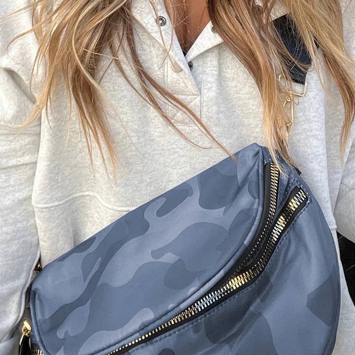 Suhkasana - Wholesale Crossbody Bag - Women's - Camo Print Crossbody Shoulder Bag with Gold Chain Detail9