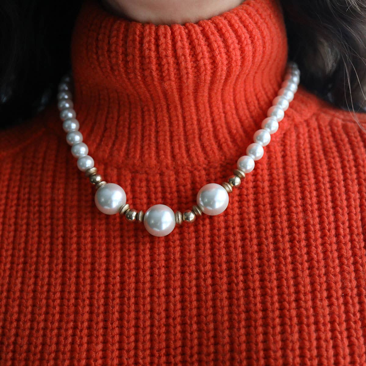 Canvas Style – Colar com missangas/pérolas por atacado – Colar de Conta Moira Pérola, Madeira & Ouro em Marfim1