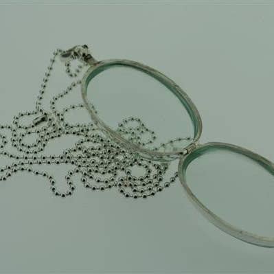 Makers & Providers - Wholesale Locket necklace - Large Oval Resin Locket On 80cm Ball Chain