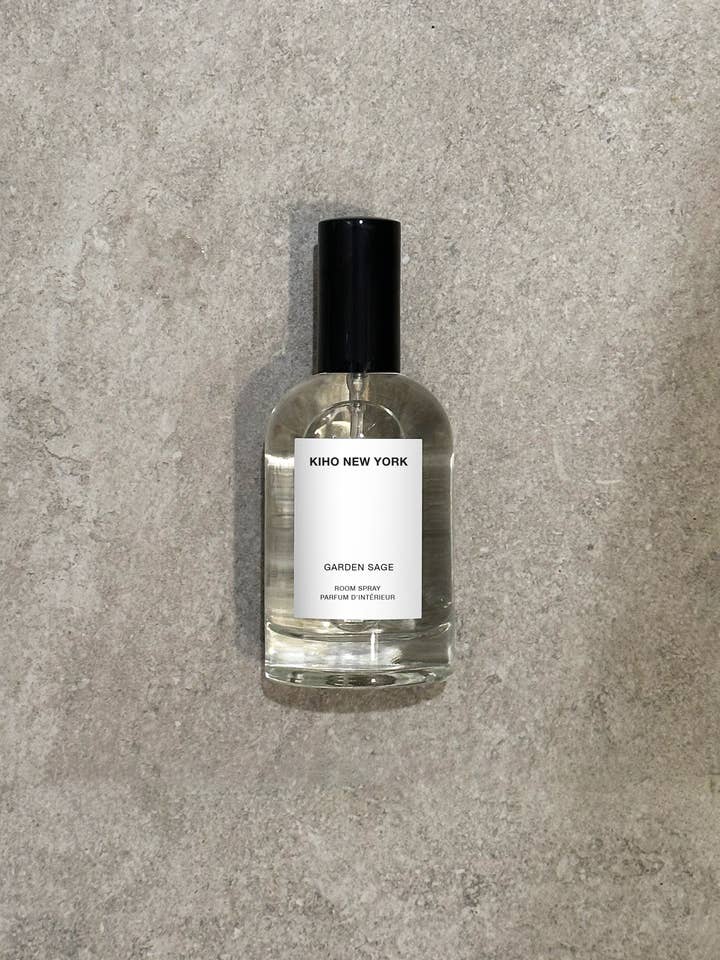 Spray d'ambiance à la sauge du jardin pour la vente par KIHO NEW YORK