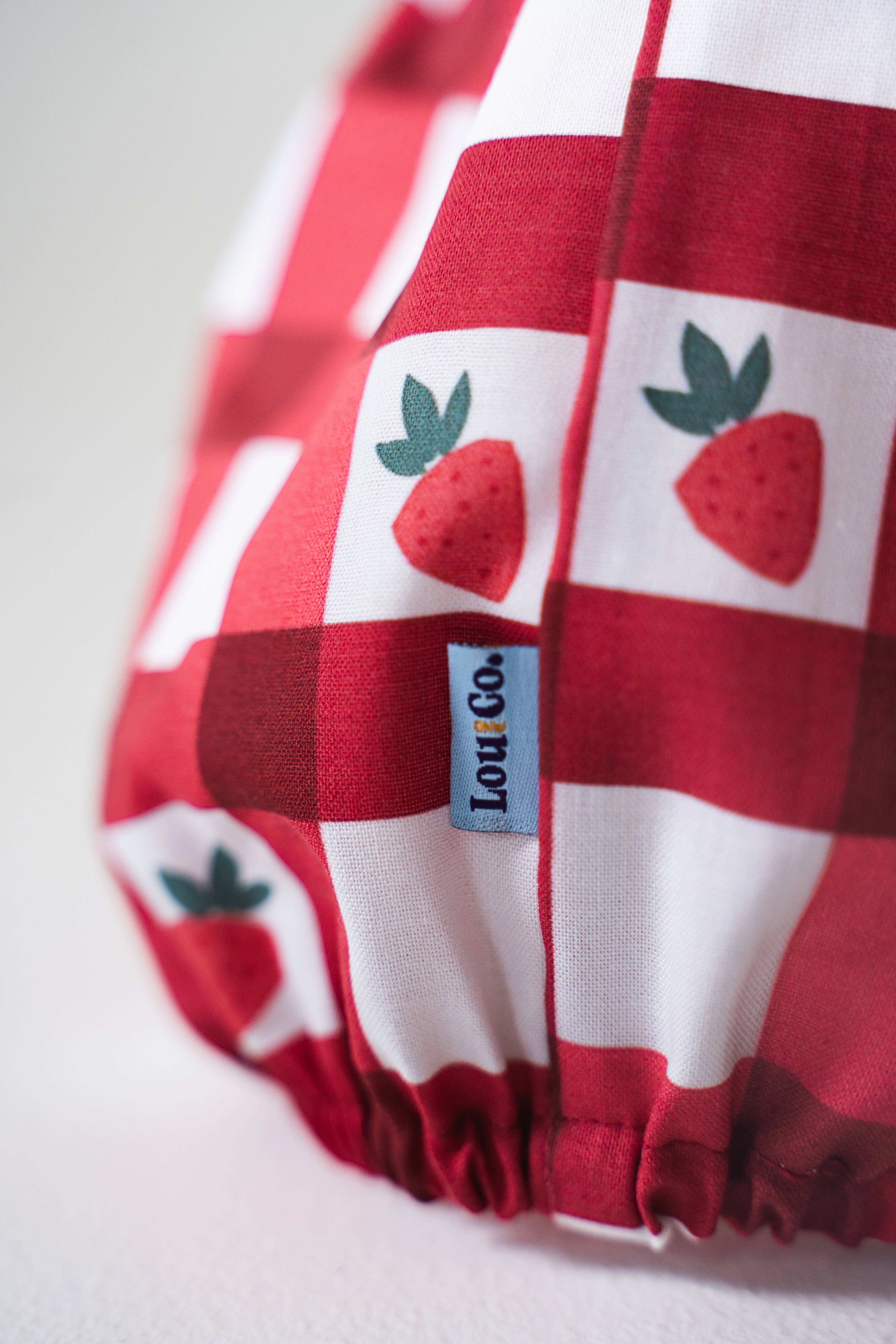 Lou and co. - Wholesale Pet Snood - Dog - Dog Snood Strawberry1