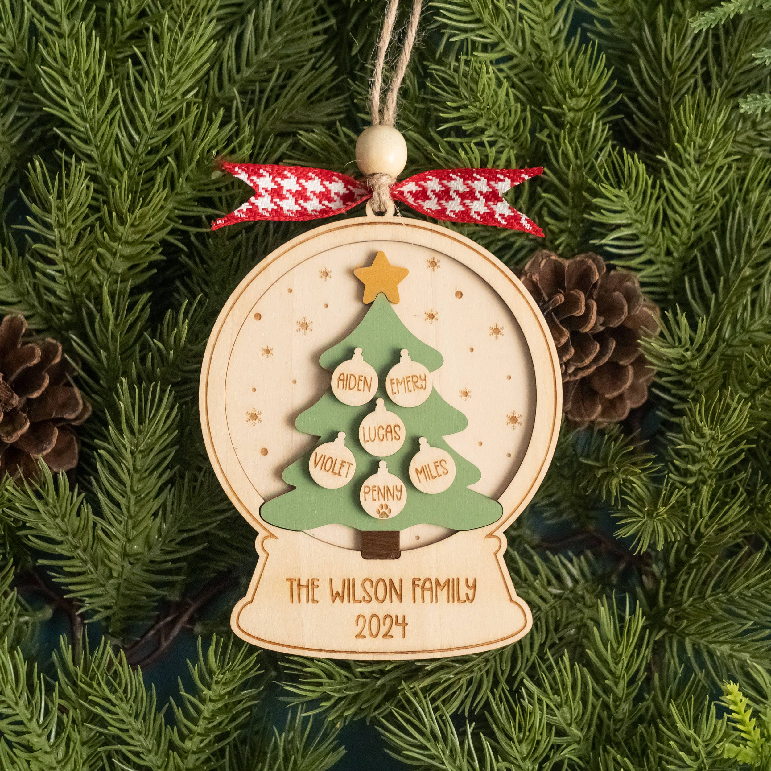 BearCrafts – Ornamento por atacado – Enfeite de árvore de Natal de família em madeira para decoração de férias R719