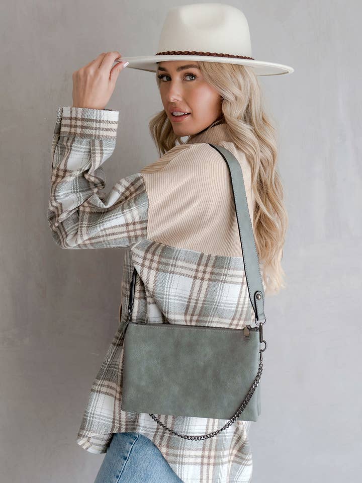 M2056CH Izzy Crossbody w/ Chain Strap for wholesale by Jen & Co.