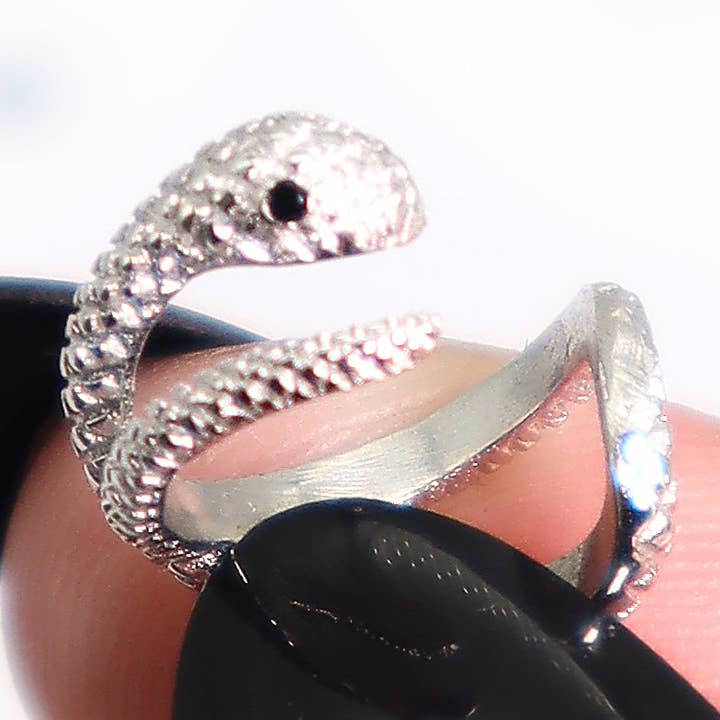 Manchette d'oreille serpent en argent sterling 925 avec zircons noirs pour la vente par Pour la Rebelle