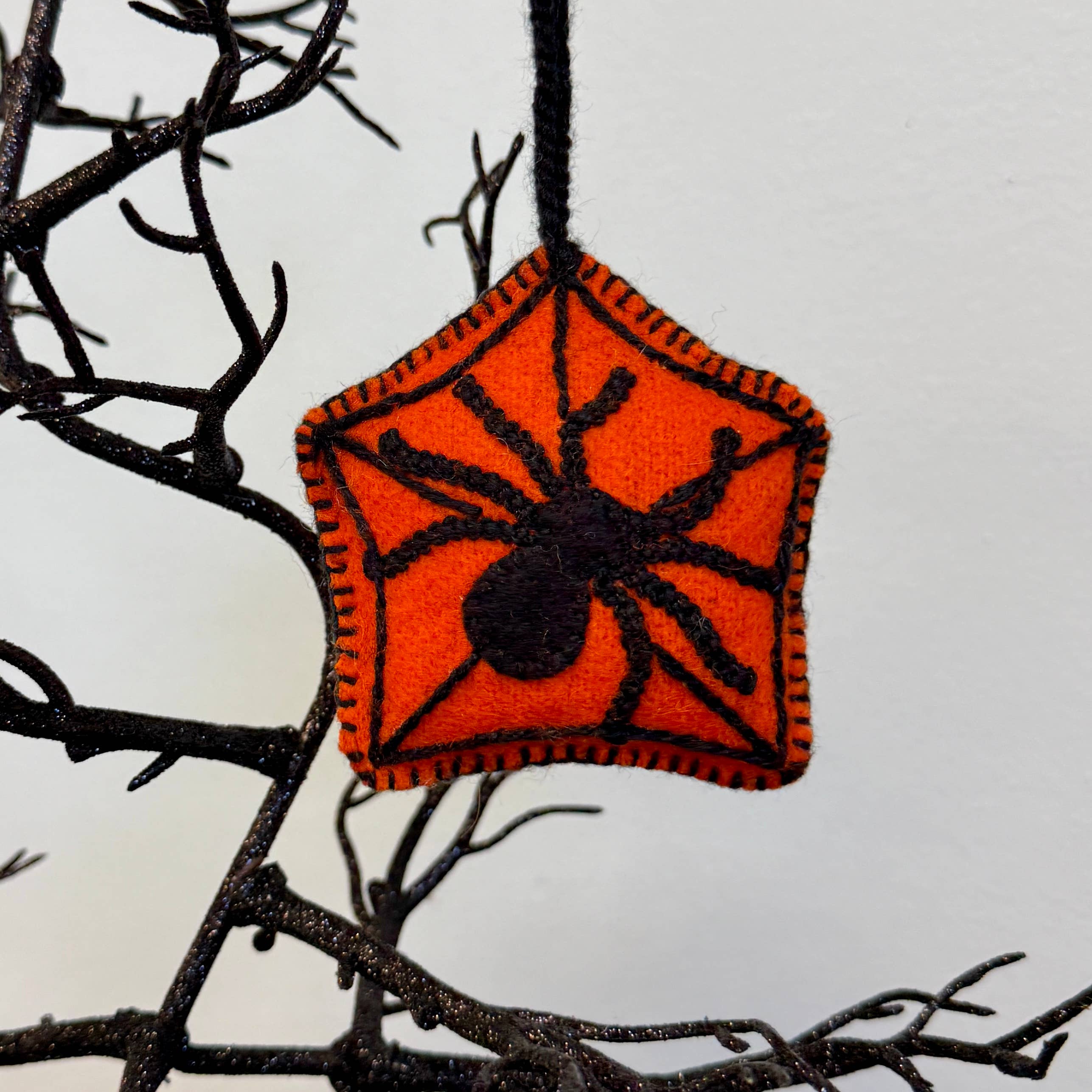 Ornaments 4 Orphans - Venta al por mayor Conjuntos de adornos - Adornos clásicos de Halloween, paquete variado8