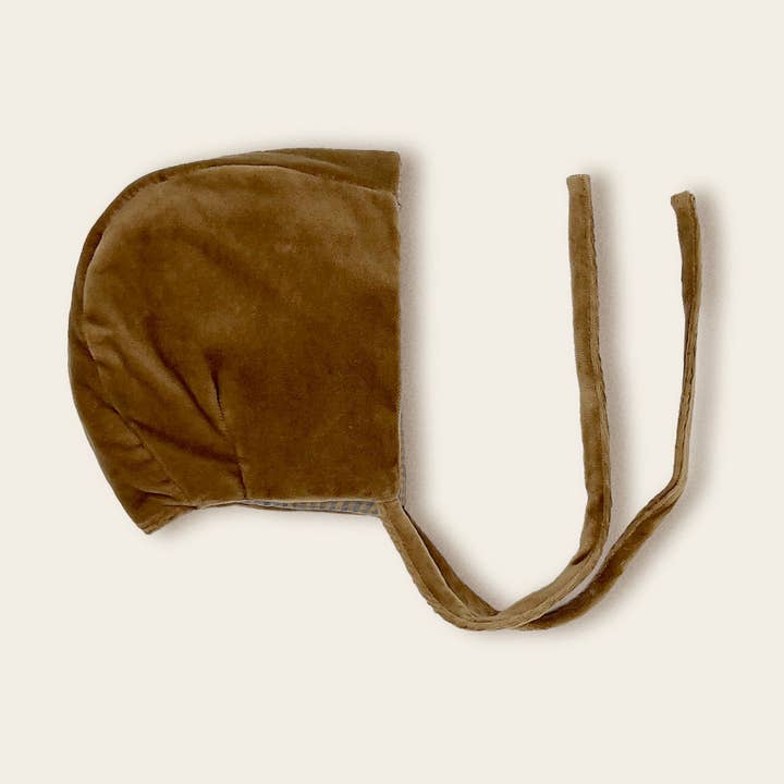 El Bonete de Terciopelo Dorado para venta al por mayor de Lillies Dream