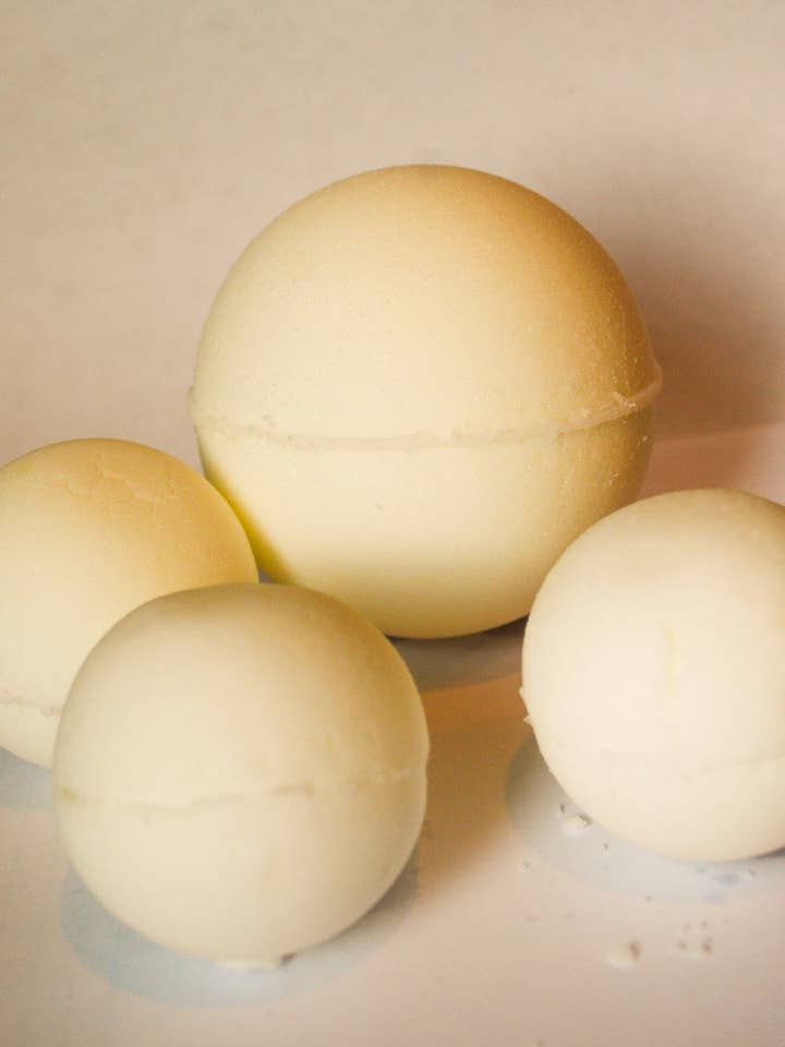 The "Manly" Bath Bomb for wholesale by The Luxury Llama