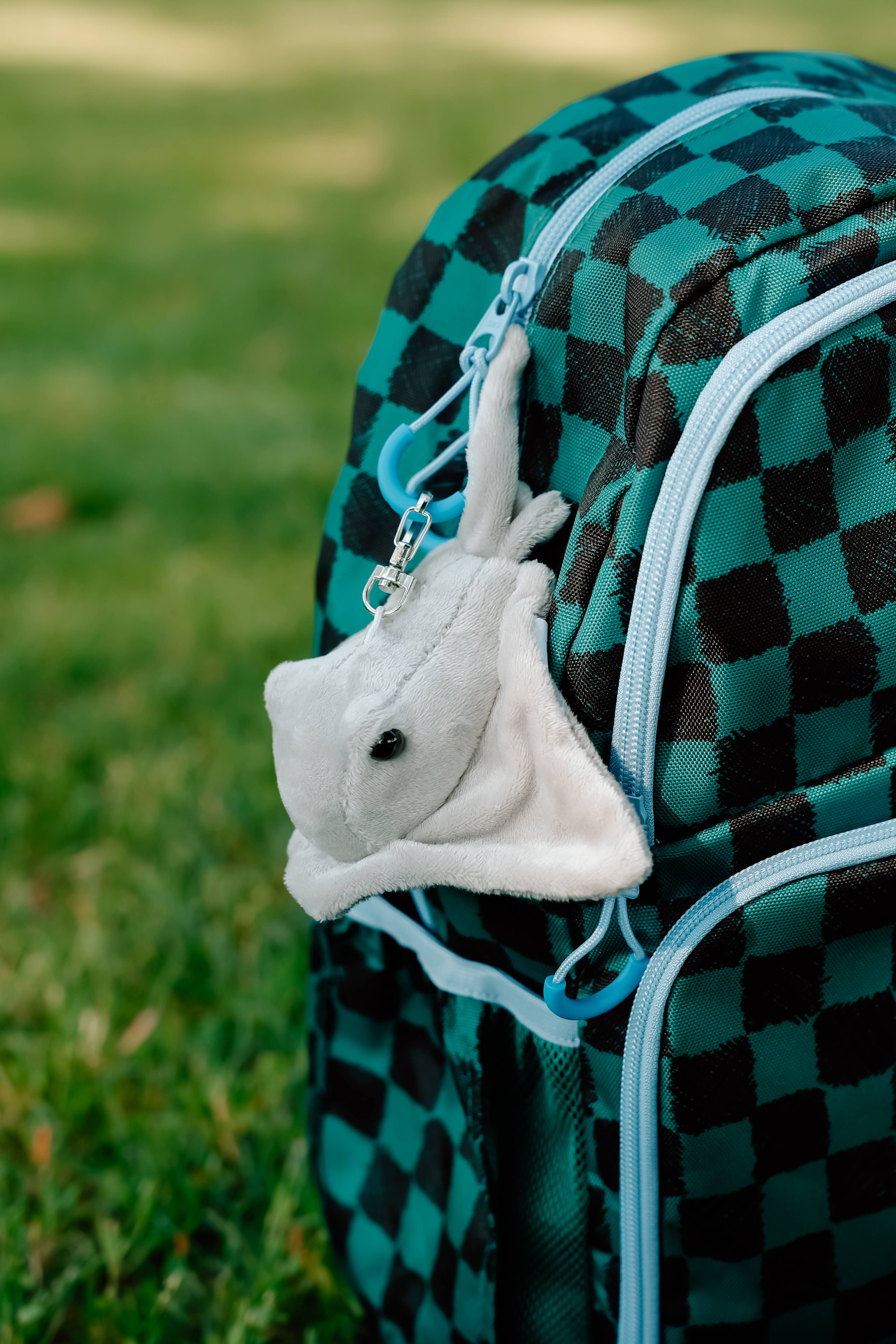 The Petting Zoo - Wholesale Keychain - Kids - Key Chain Stingray 7" Wearable  Backpack Clips2