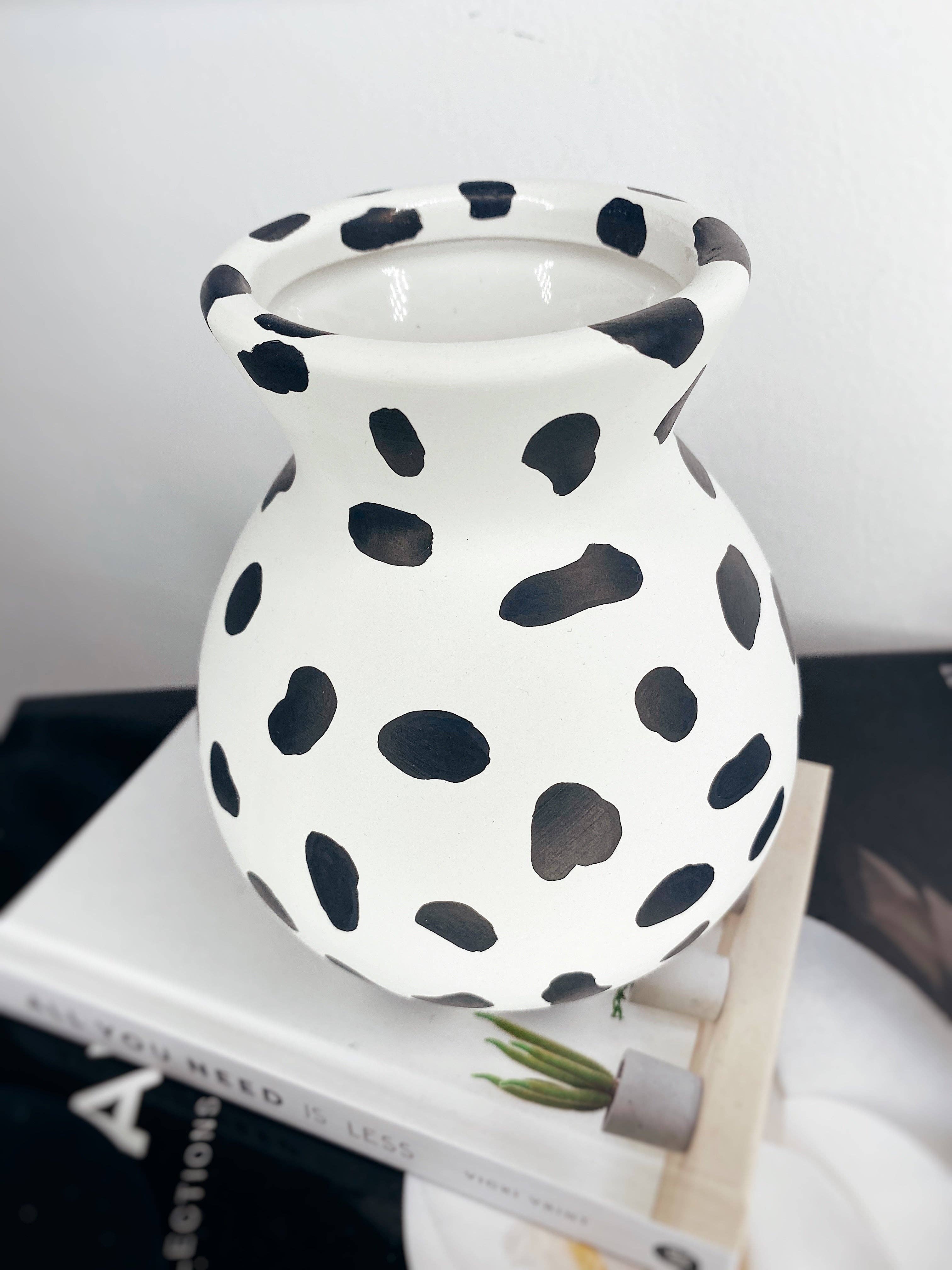 Jasmine Alice Home - Wholesale Vase - Dalmatian Print Vase5