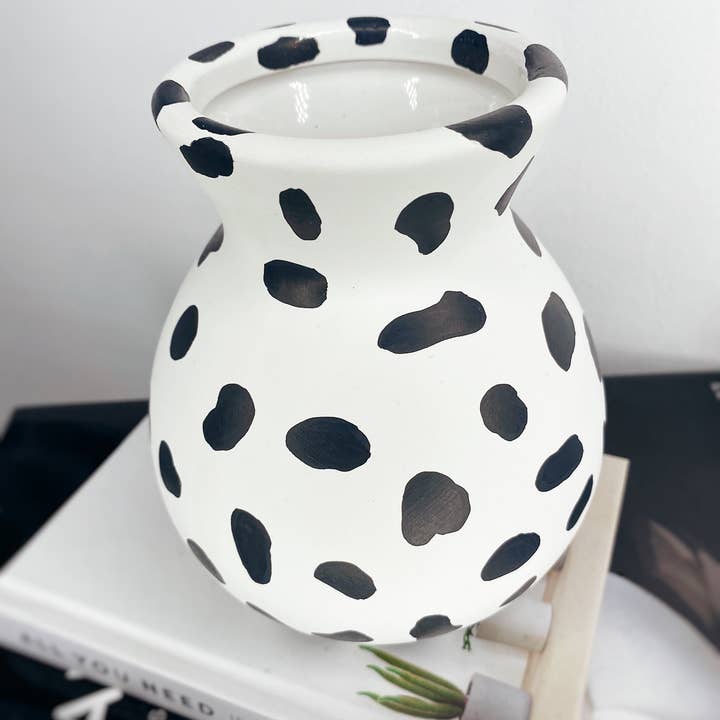 Jasmine Alice Home – wholesale Vase – Dalmatian Print Vase5