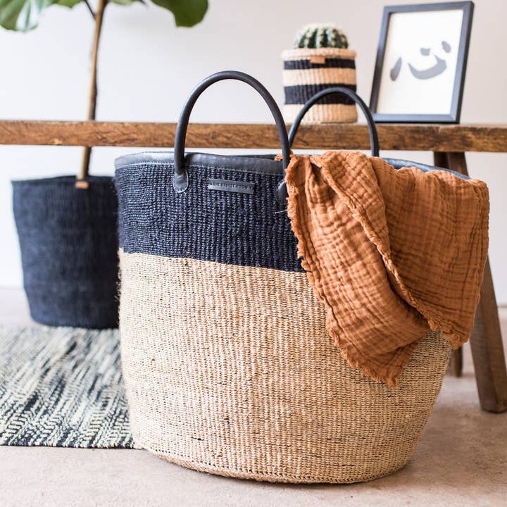 The Basket Room – wholesale Laundry basket – KUNDI: Natural Black Colour Block Woven Laundry Basket | Log Basket | Storage Basket with Handles | Blanket Basket | Laundry Hamper2