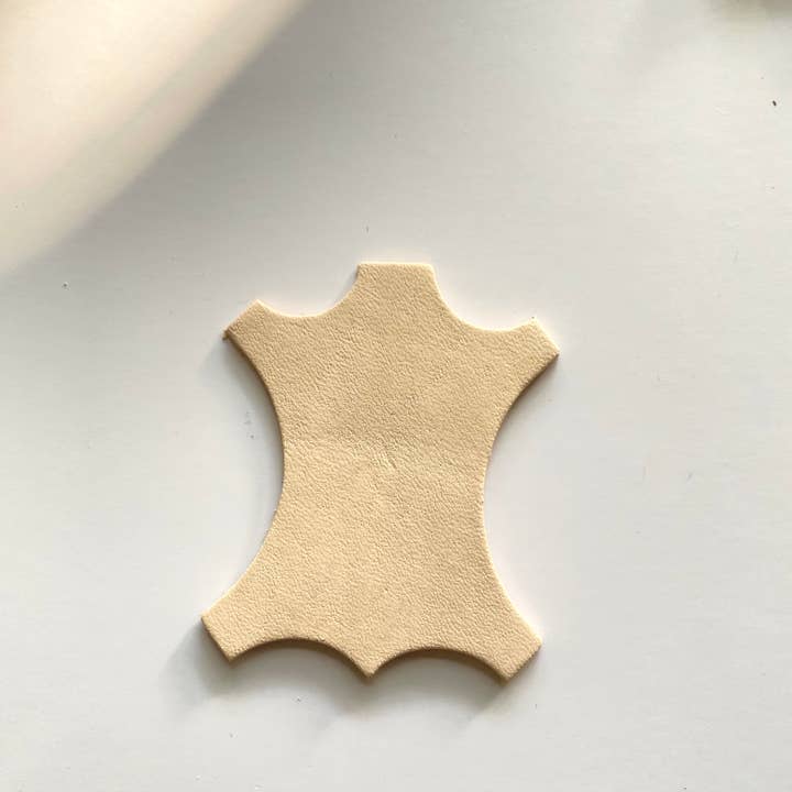 The Merchant Studio – Engroshandel Nøglering - Dame – Læder nøglering - Mudra hånd sælges separat9