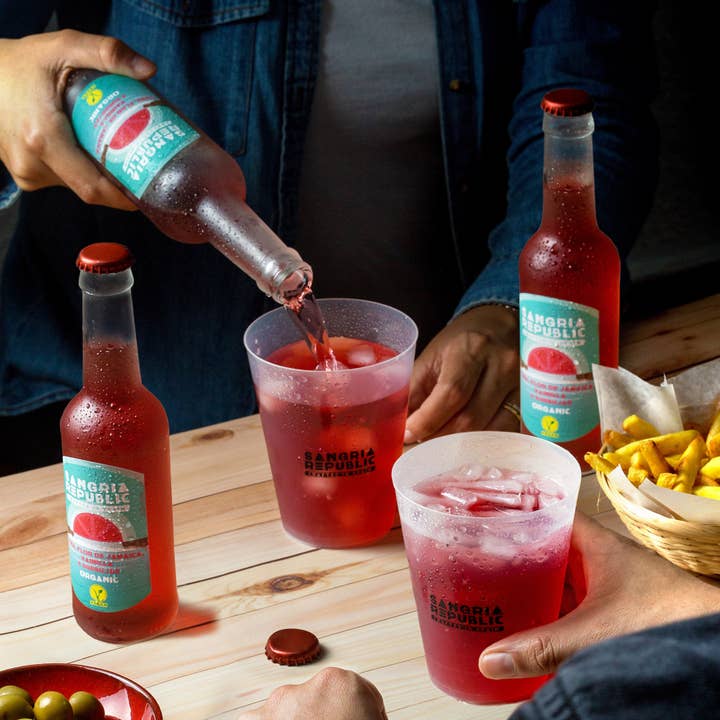 Sangria Republic - Wholesale Non-Alcoholic Aperitif/Mocktail - SANGRIA REPUBLIC_ Sangria YUZU, HIBISCUS & VANILLA1