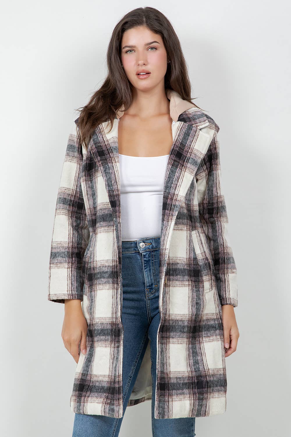 Veracci – Engroshandel Frakke - Dame – Overdimensioneret uldternet frakke/jakke med aftagelig hætte2