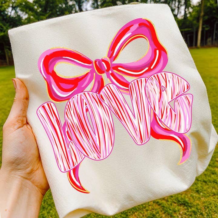 T-shirt d'amour, T-shirt cœur ruban rose, Pull de la Saint-Valentin pour la vente par DLT Ecommerce