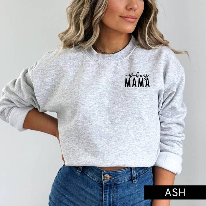 Sweat-shirt brodé Boy Mama, Sweat-shirt Boy Mama pour la vente par Rosie and Vi