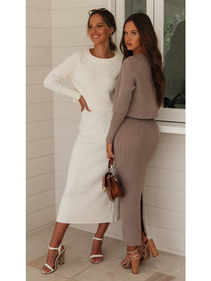 Sweetkama - Wholesale Top & Skirt Set - Women's - Solid Color Top & Skirt 2PCS Kintted Set Sweater Set HL730019