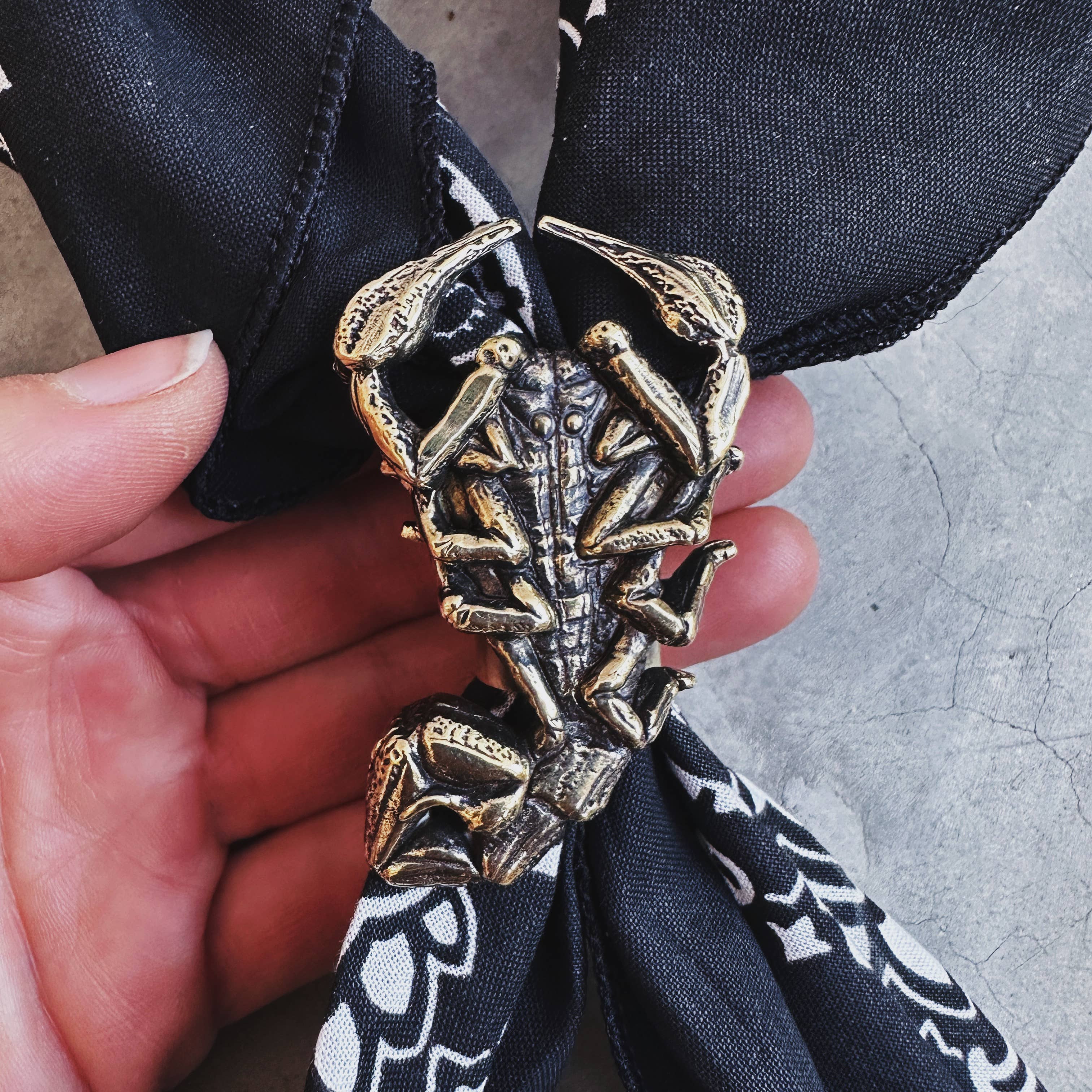 HELIOTROPE - Wholesale Scarf Clip - Women's - Bandana Slide (12 Options)7