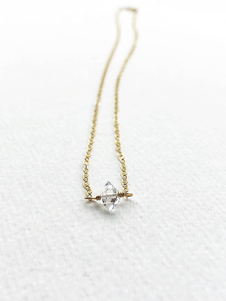 Collier Diamant Minimaliste | Collier Pendentif pour la vente par Laura Stark Designs