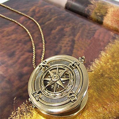 Compass 6 Times Magnifier Magnifying Glass Top Sliding Magne and other Purchase Wholesale magnus abbigliamento. Free Returns & Net 60 Terms on Faire trending on Faire.