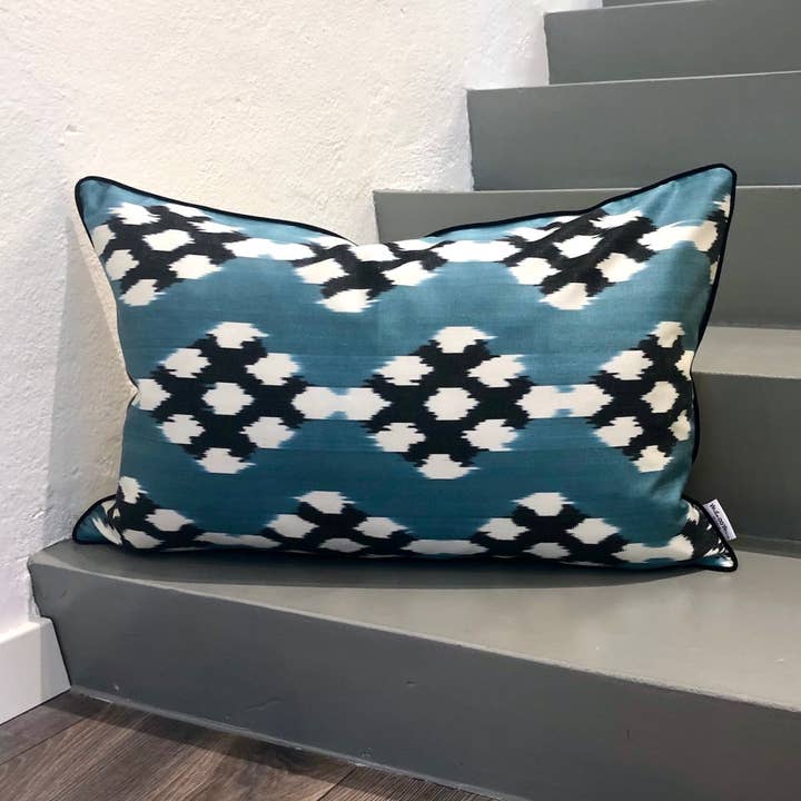 Silke Ikat Kuddfodral Blåbär för wholesale av Mila∞Miro by Emelie