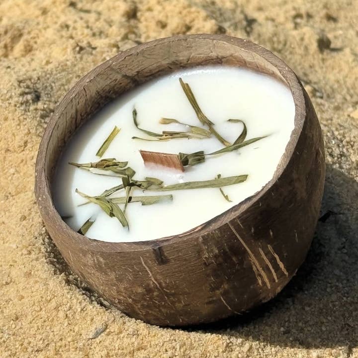 LUMINANTE - Wholesale Jar/Filled Candle - The candle that becomes a Verbena-Mint plant "coco" model0