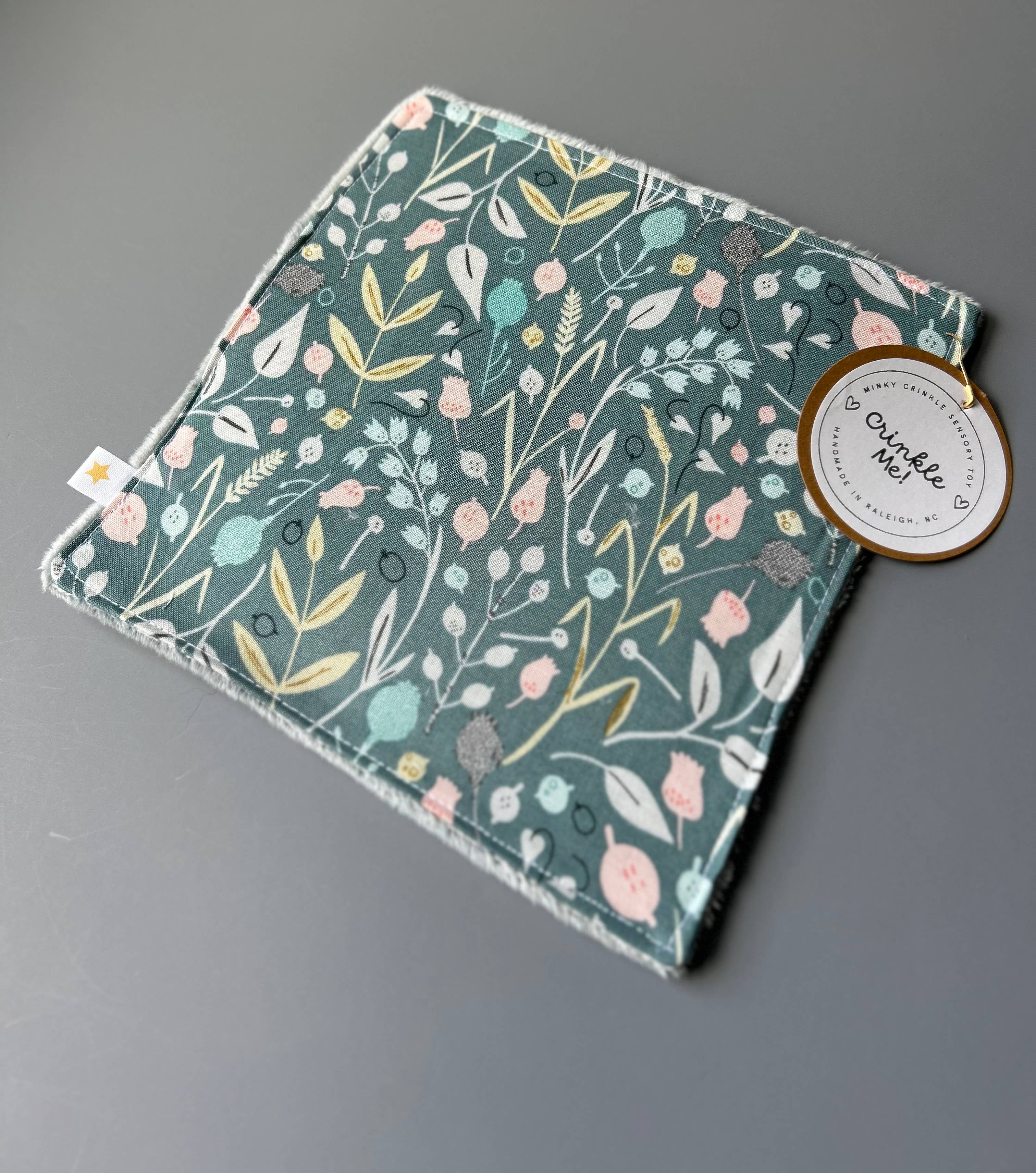 Port & Starbird - Wholesale Crinkle Tag Toy - Baby - Ditzy Floral Minky Crinkle Sensory Toy    2