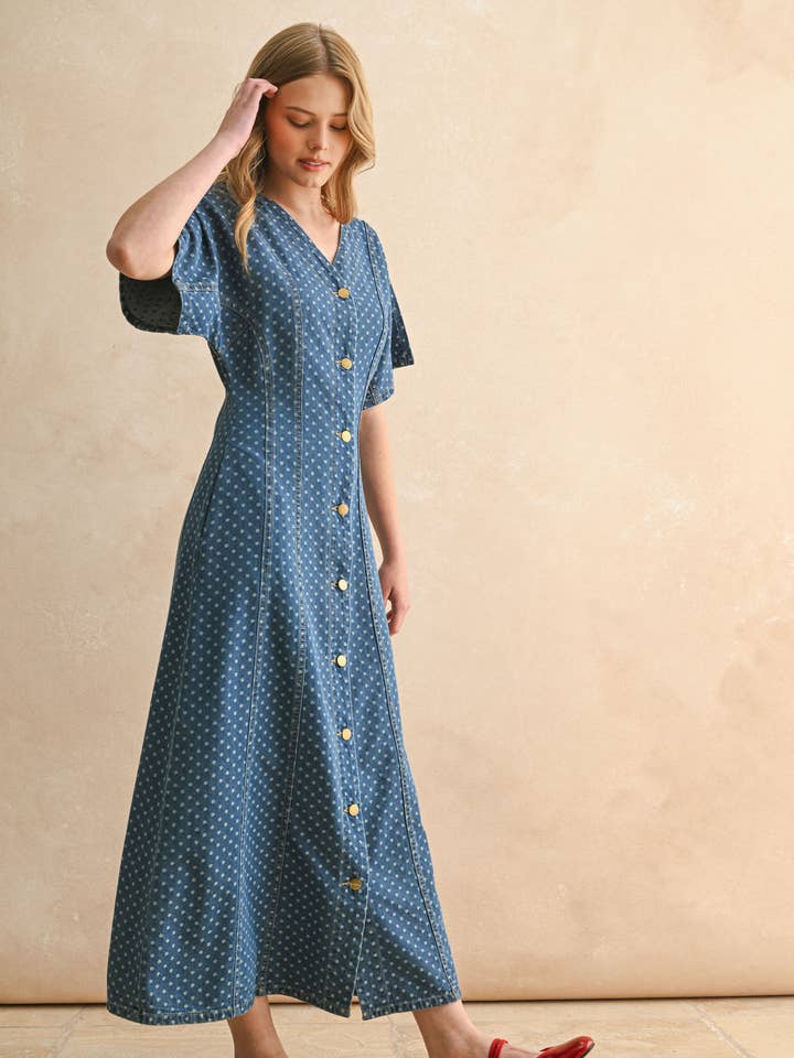 D5177 PRICKTRYCK DETALJ KNAPP FRAMKLÄNNING för wholesale av MIOU MUSE