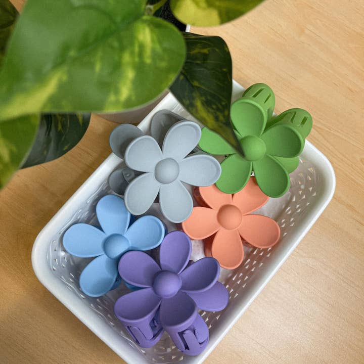 Clip artiglio fiore margherita | Fermaglio per capelli margherita | Clip artiglio margherita colorata per la vendita all'ingrosso da parte di Normanco