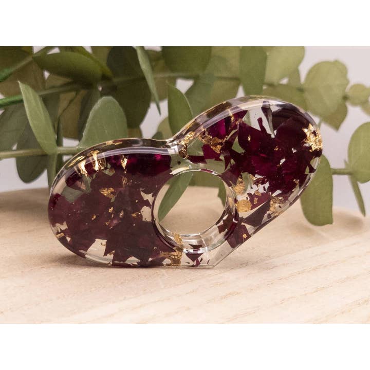 Botanically Bookish - Wholesale Book Holder - Rose & Gold Book Page Holder, Flower Thumb Page Spreader1