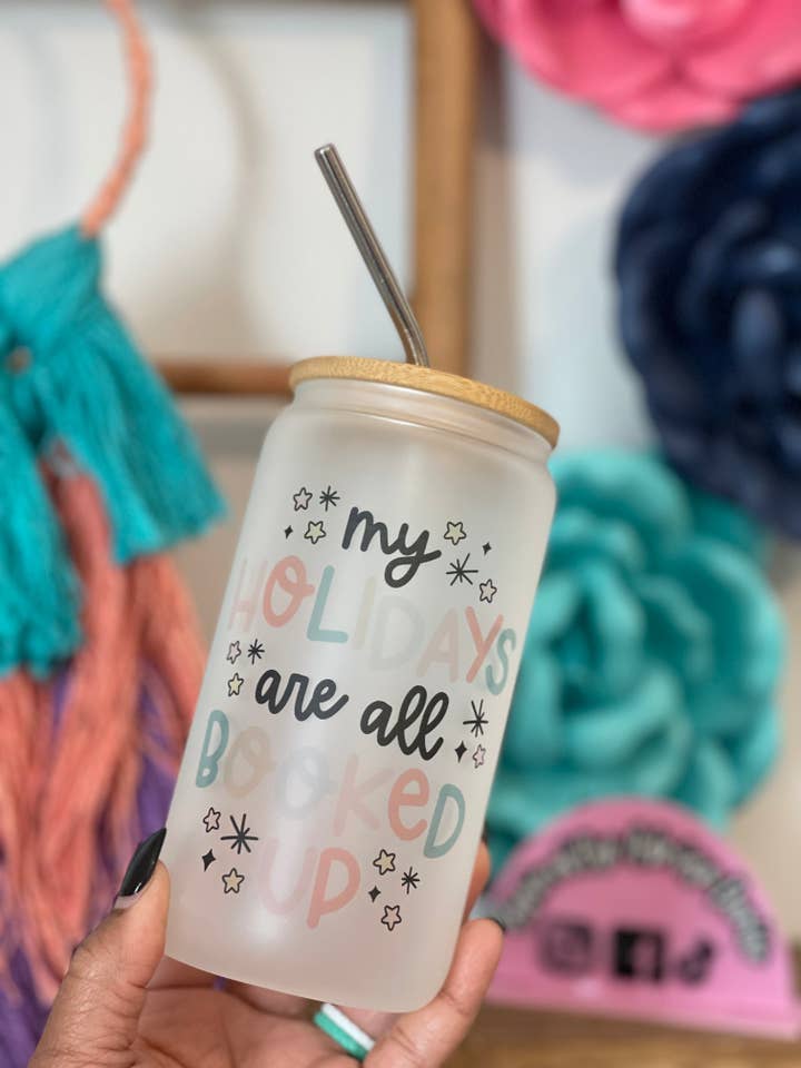 Gobelet en verre dépoli My Holidays are all Booked Up pour la vente par Inspired By Adrian Denise