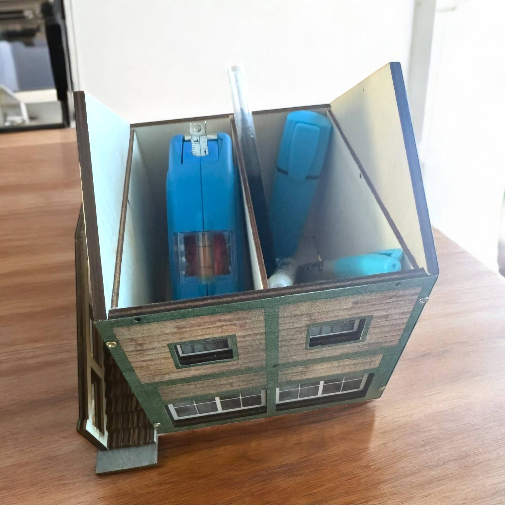 Original Products UK/EU – wholesale Desk organiser – Oliphant  Railway Signal Box Desk Tidy6