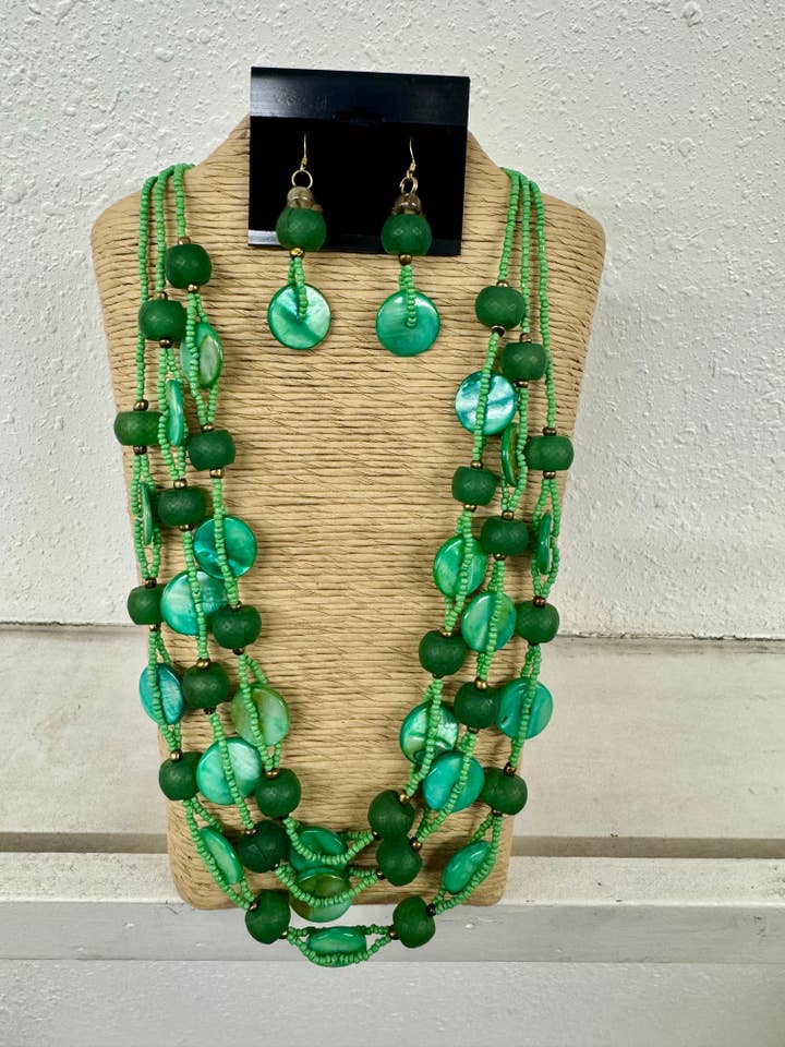 3 STRANDS GREEN SEED BEADS WITH ROUND RESIN AND SHELLS MULTI for wholesale by International Duru's