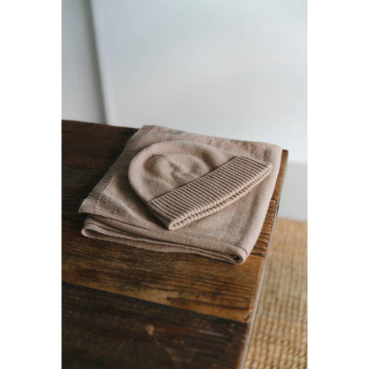 Heirloom Cashmere Australia – Engroshandel Beanie - Dame – Saga Cashmere Beanie - Karamel