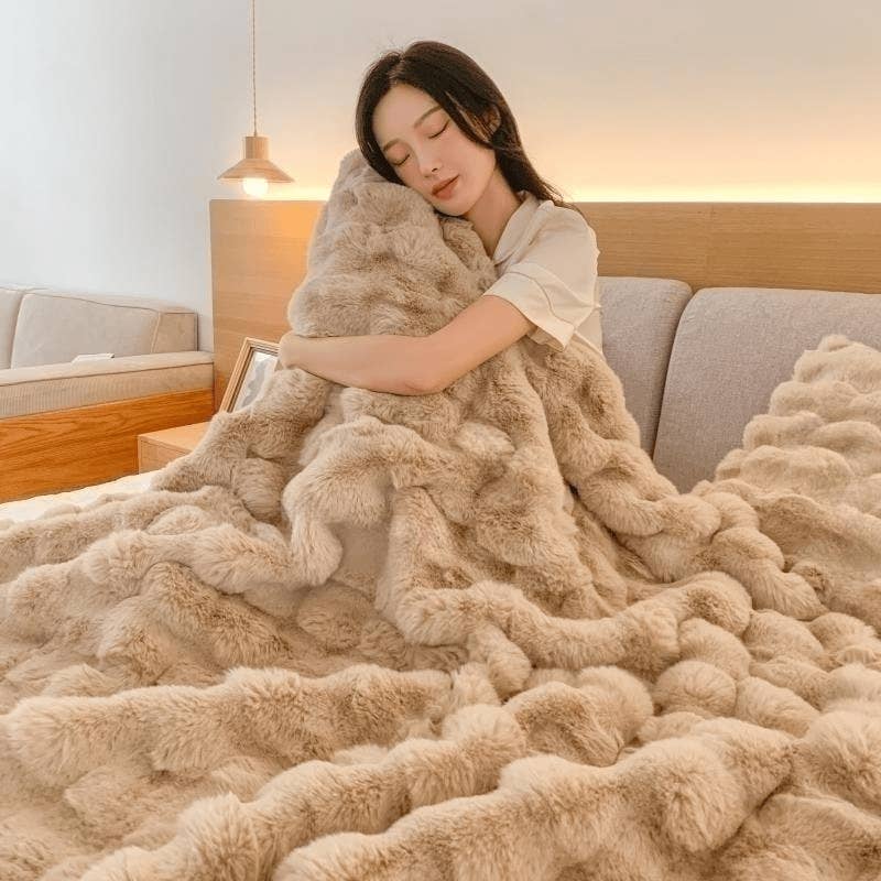 PEACH ACCESSORIES - Wholesale Throw Blanket - BLK011 Plush Luxurious Faux Fur Throw Blankets (130*160cm) 3