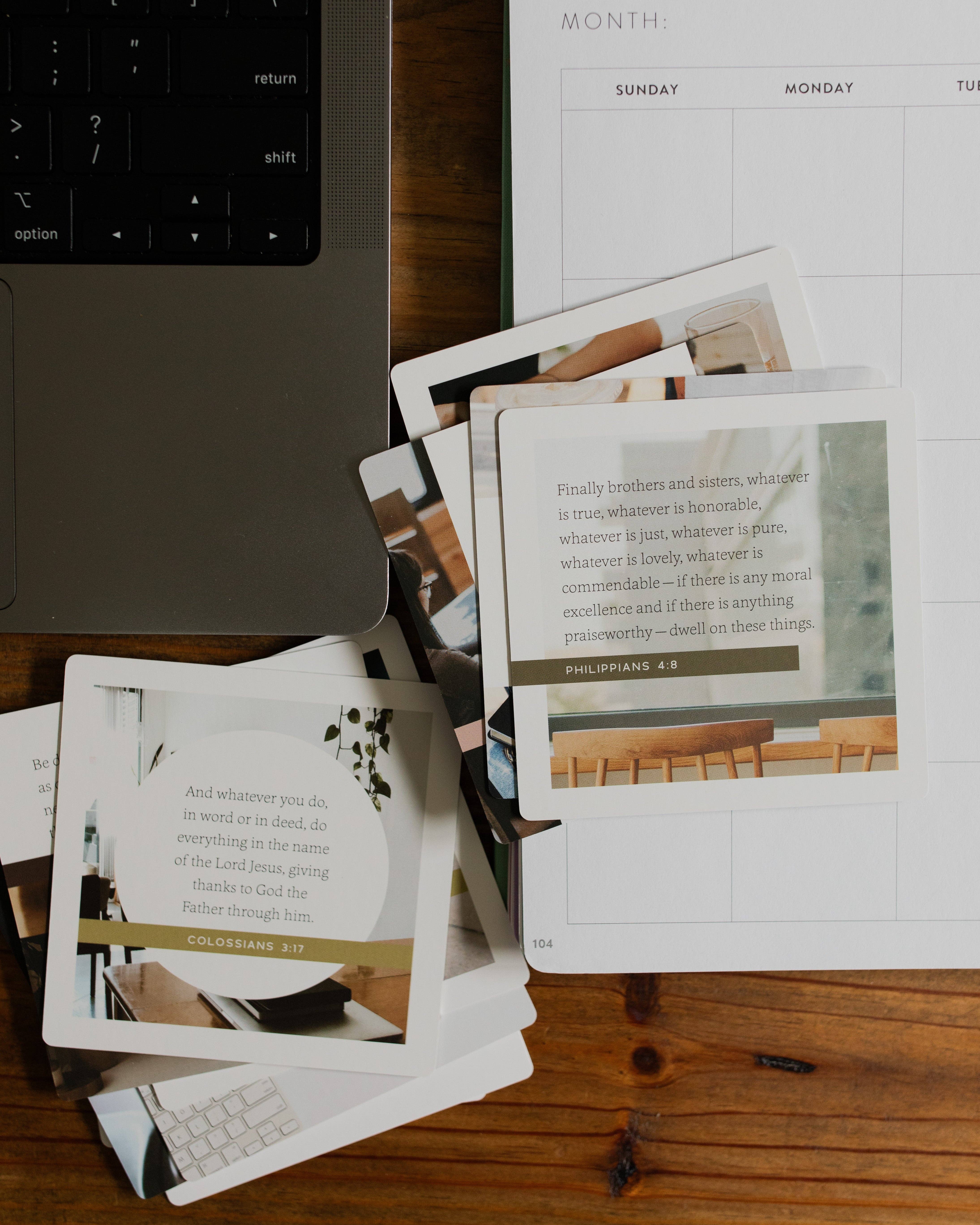 The Daily Grace Co - Vente Assortiments de papeterie/cartes - Cartes de verset d'encouragement pour le lieu de travail1