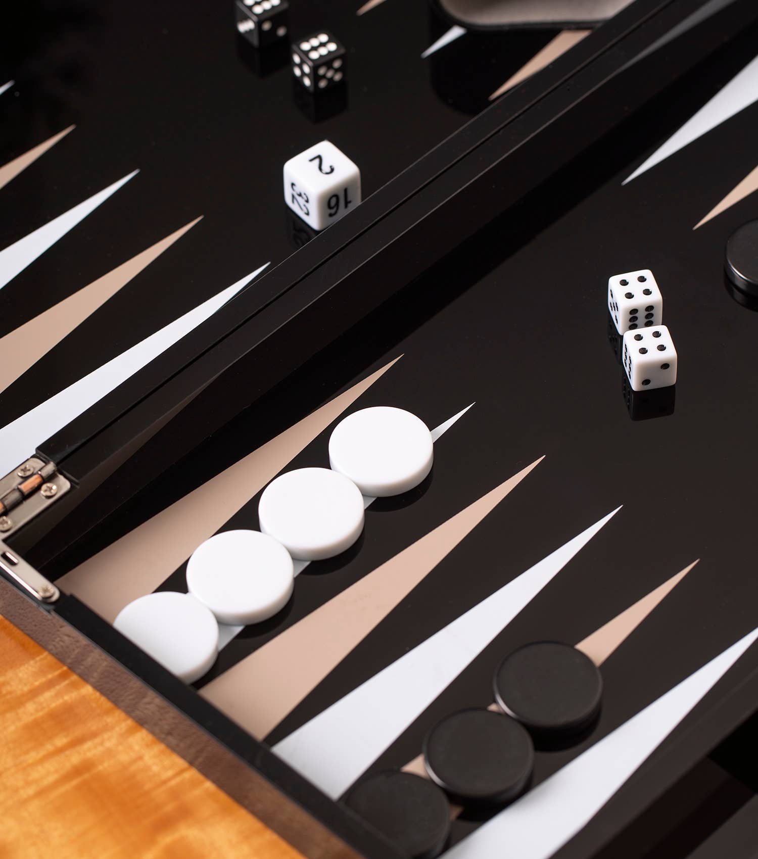 BeyBerk International - Wholesale Board Game - Damien Acrylic Backgammon Set3