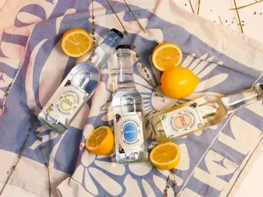 Limonaderie de Provence - Wholesale Flavored/Infused Water (Non-Carbonated) - THE FLAVORED LEMONADE APRICOT ROSEMARY ORGANIC 33CL1