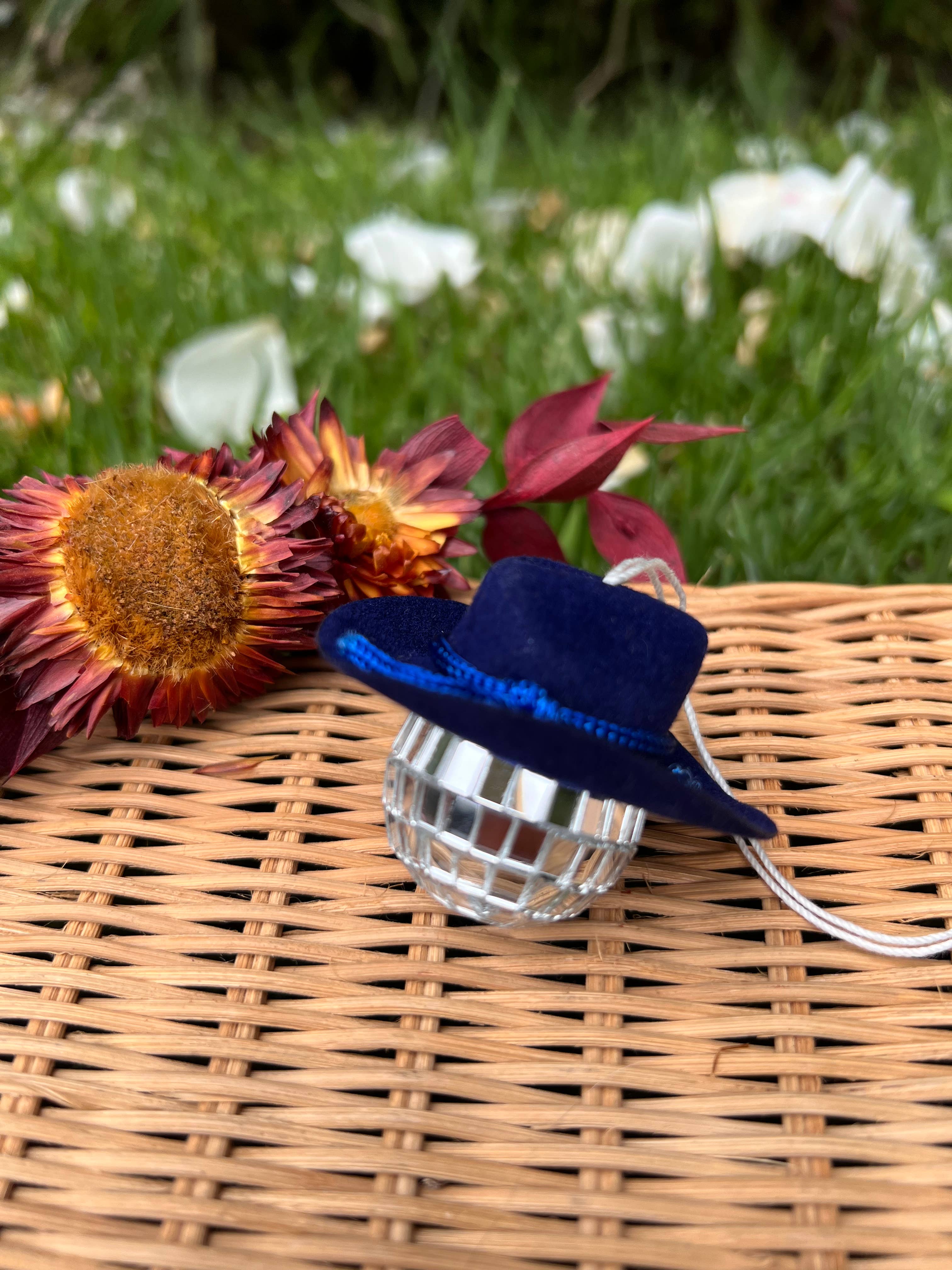 Dapper House Menagerie – wholesale Dekorativt bordsobjekt – Disco Cowboys7