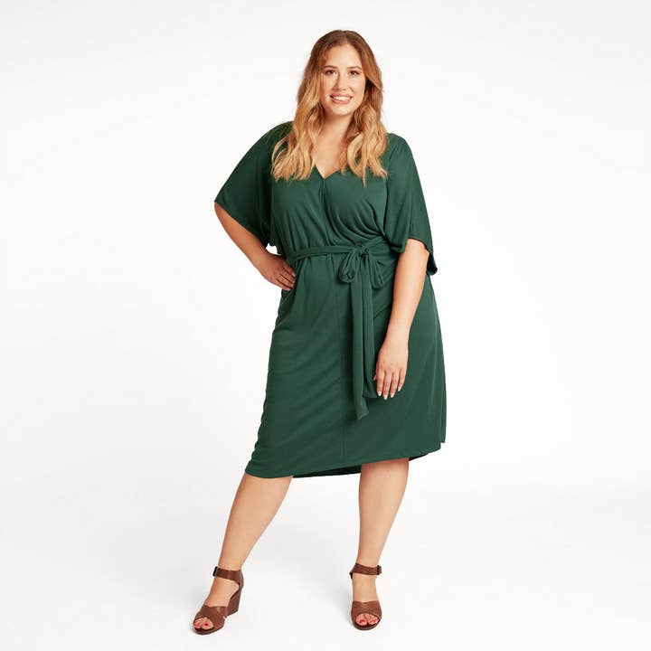 Raffinato abito kimono A-N-N-A color petrolio in jersey di modal per la vendita all'ingrosso da parte di WiDDA berlin