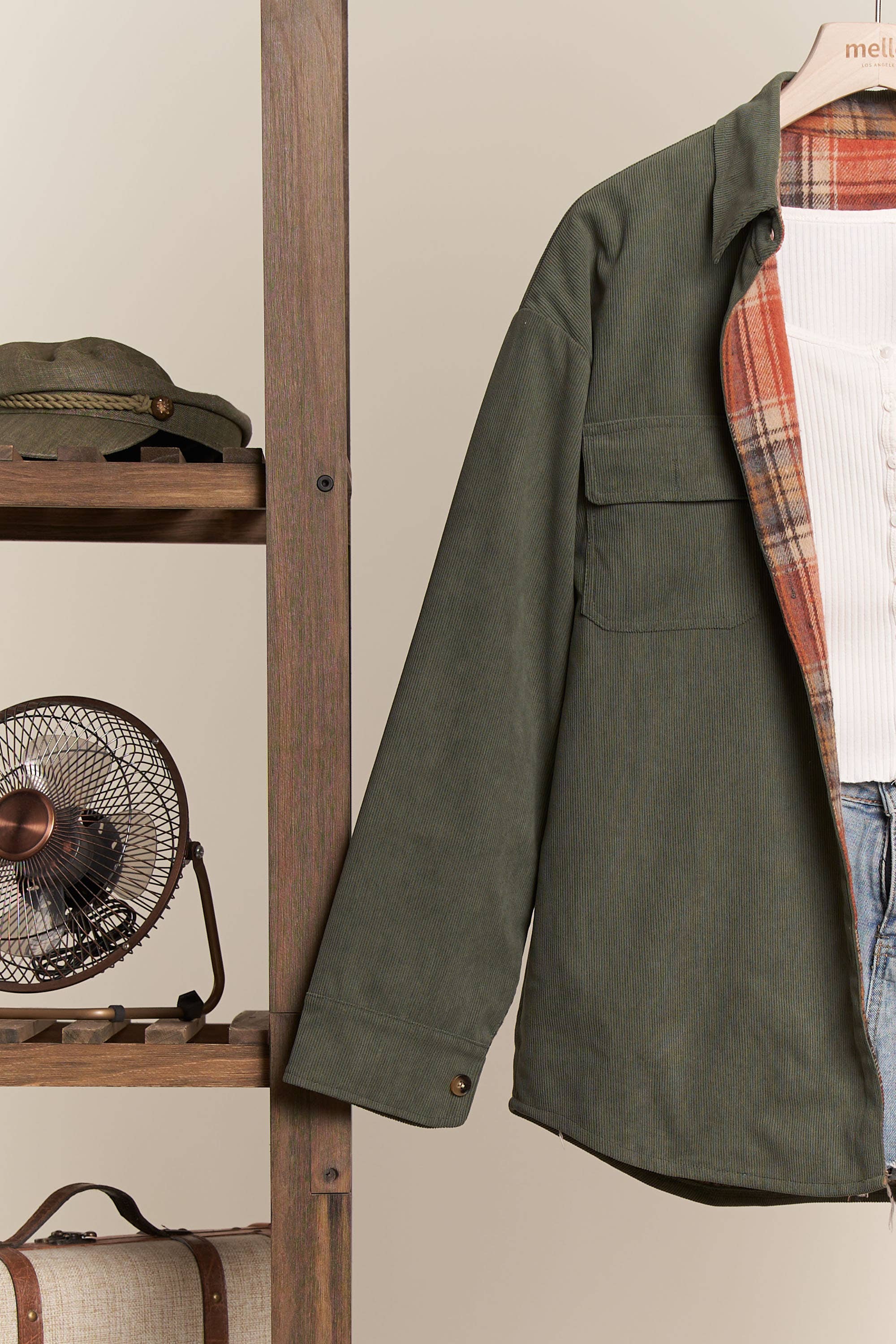 Mello. - Vente Chemise à col boutonné – femme - Chemise boutonnée réversible en velours côtelé et à carreaux18