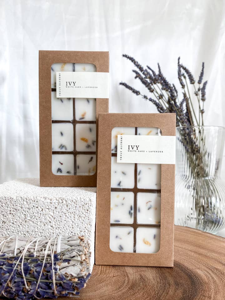 Ivy - White Sage & Lavender Wax Melts {set Of 8} for wholesale by Truly Alchemi