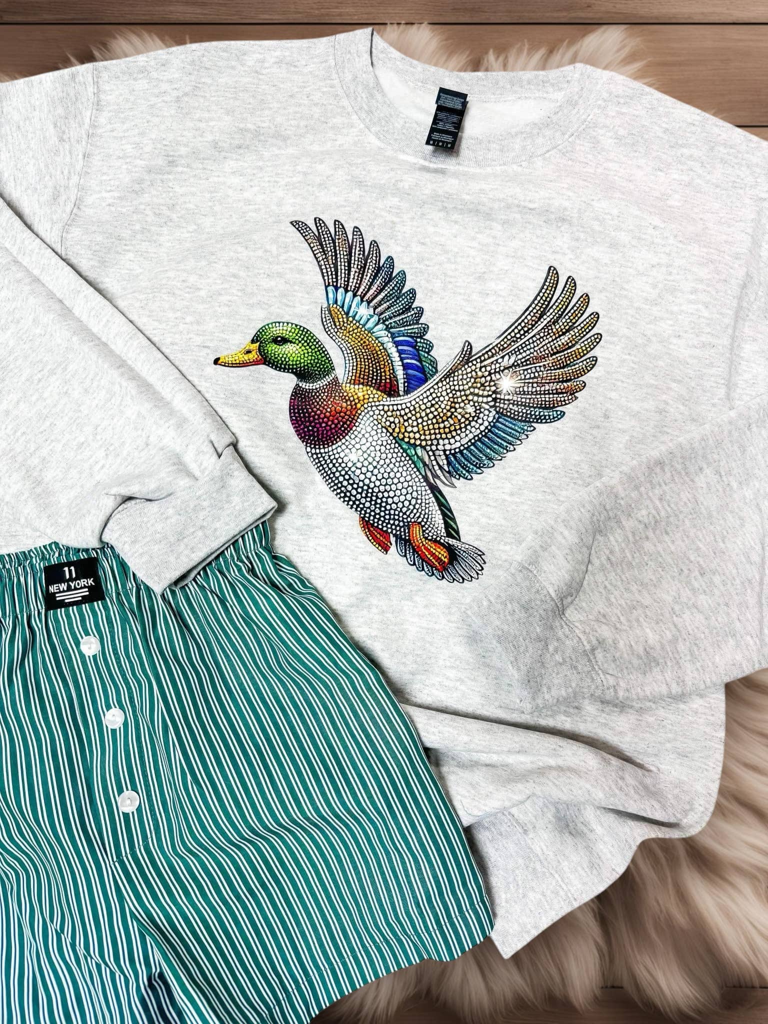 Front Porch Boutique - Wholesale Graphic Sweatshirt - Women's - Rhinestone Mallard Sweatshirt 0