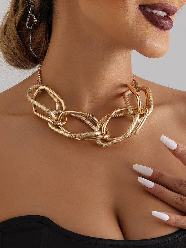 GOLD Chains Geometric Solid Color Necklaces Accessories for wholesale on Faire5