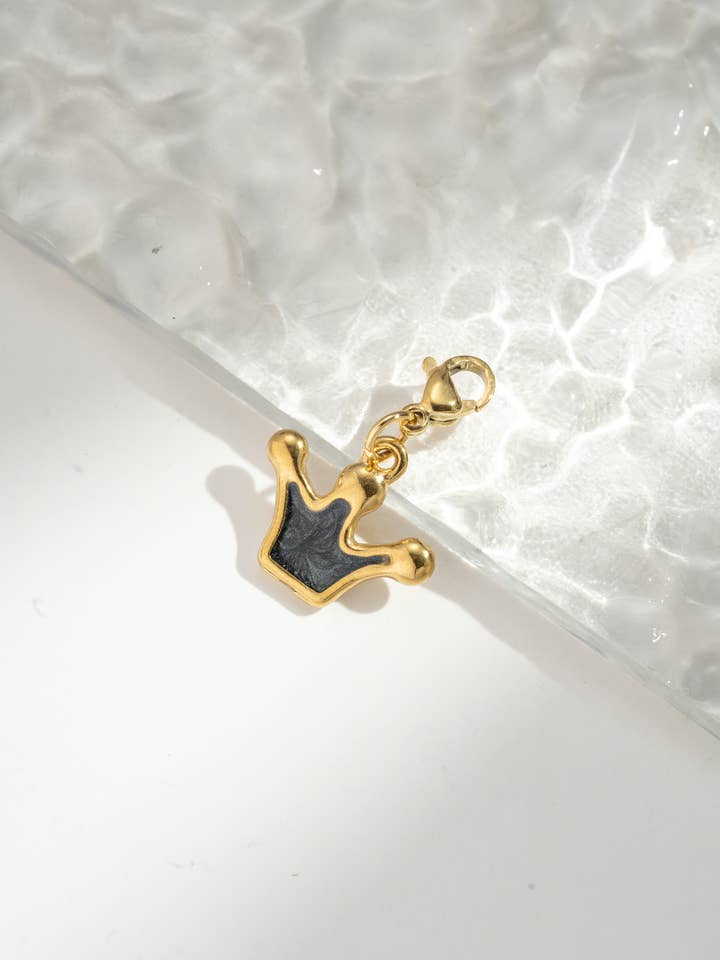 Crown Pattern Pendant – Stainless Steel for wholesale by COSMOS