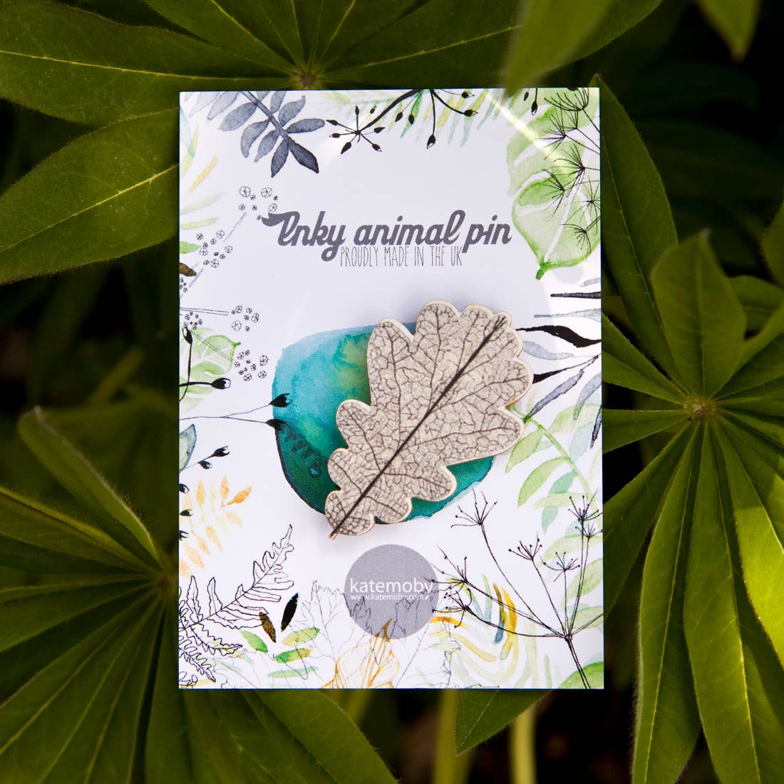 Kate Moby - Wholesale Brooch - Oak Leaf Eco Wooden Pin Brooch4