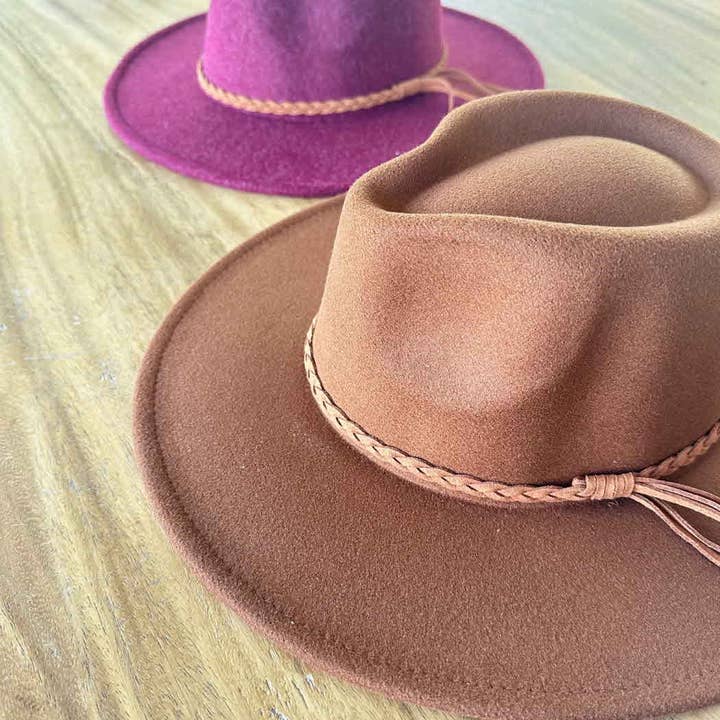 Queens INC - Wholesale Fedora - Women's - Wide Brim Fedora Hat With suede Braide Belt