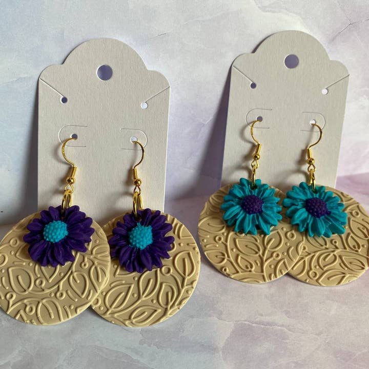 Orecchini Fiore Astratto per la vendita all'ingrosso da parte di Chantal Wallace Designs