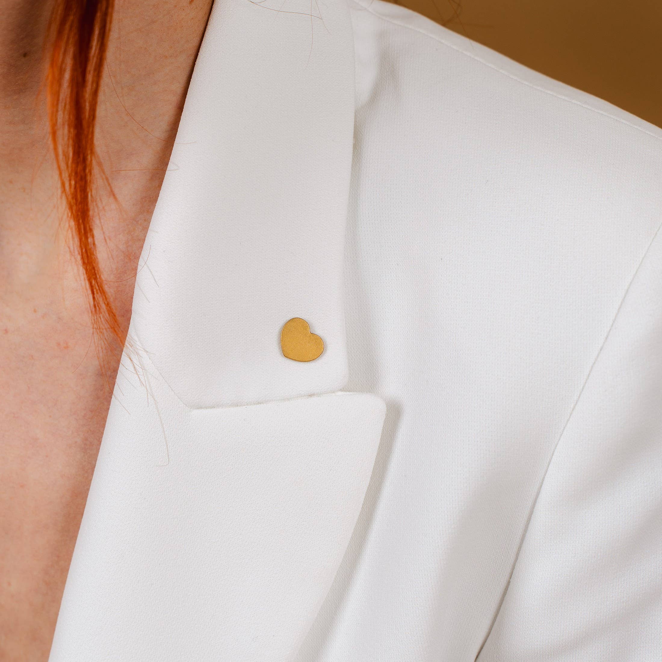 Brushed gold KISS for wholesale on Faire0